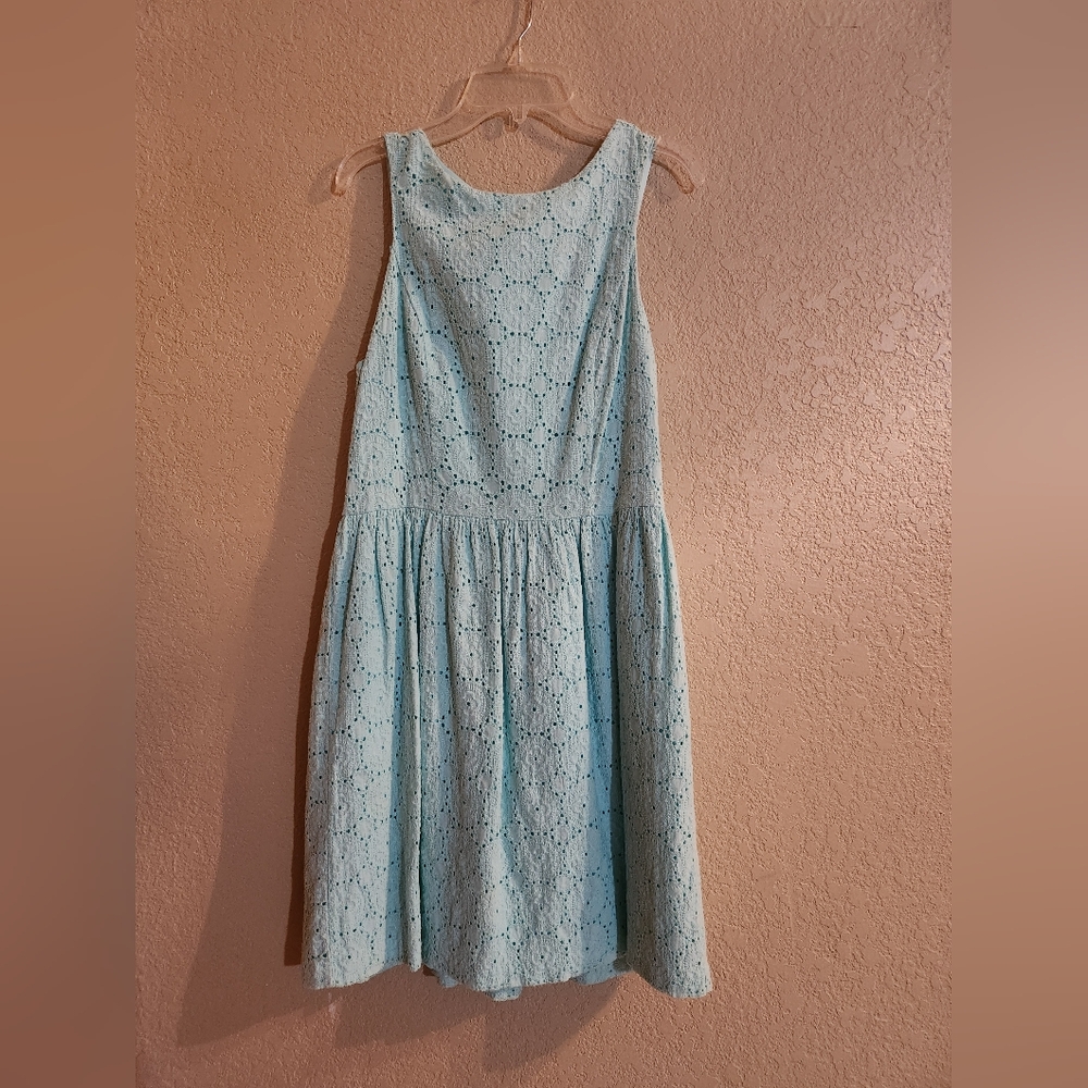 Dress - Picture 1 of 3